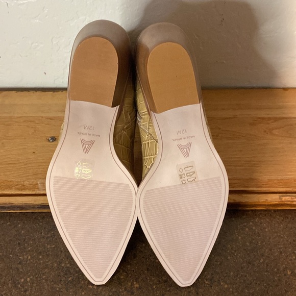 SALE!NEW! ABLE BRAZILIAN LEATHER BOOTS,WITH POINTY TOE AND SIDE ZIP ENTRY - Picture 6 of 13